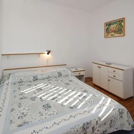 Apartament With Parking Space Punat, Krk - 24860