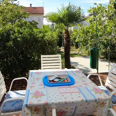 Apartman With Parking Space Punat, Krk - 24860 *
